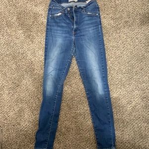 Levi’s Mile High Super Skinny Jean